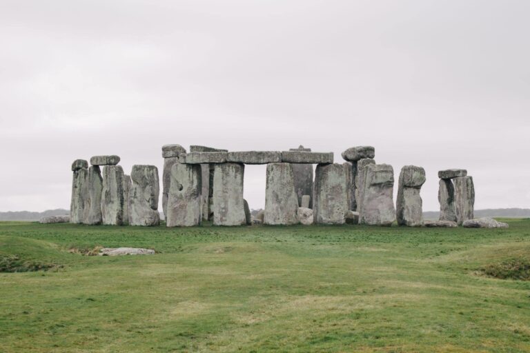 Enjoy a private day trip to Stonehenge from London with AE Tours. Travel at your own pace, avoid crowds, and experience comfort, flexibility, and history.