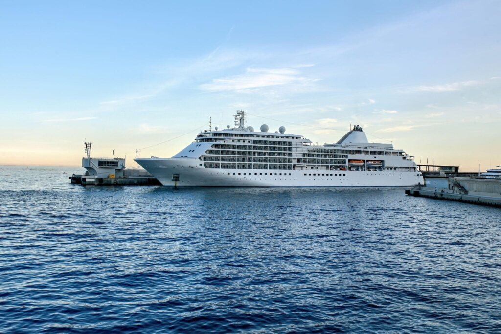 Cruise tour